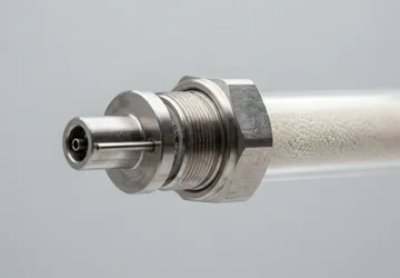 Illustrative unbranded chromatography column fitting detail.